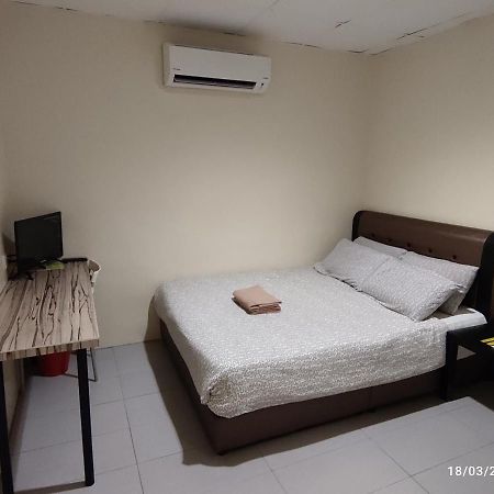 Fifty Seven Inn Batu Pahat Εξωτερικό φωτογραφία
